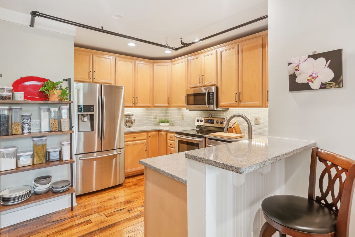 Caraleigh Mills Court #221-013.jpg