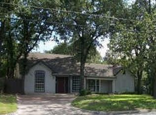 4700 Ohio Garden Rd, River Oaks, TX 76114