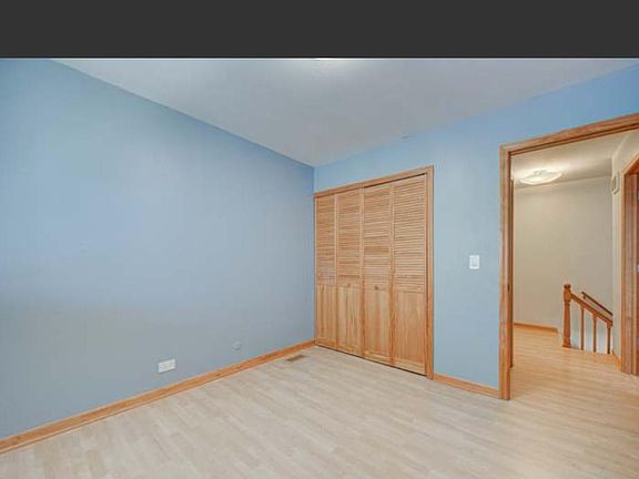3rd image of 1583 Cove Dr