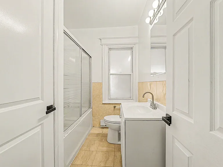121 N Kingston Ave #2 — Photo 4