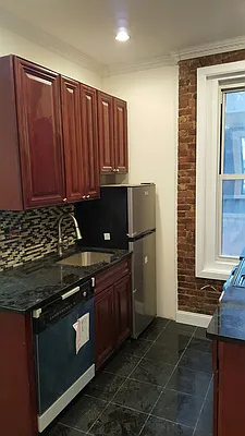 Rented by Bouklis Group | media 91