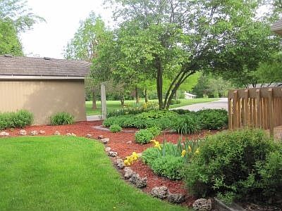 Flower bed