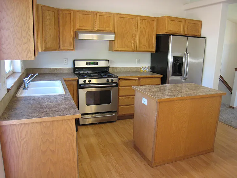 1223 S Van Marter Ln — Photo 2