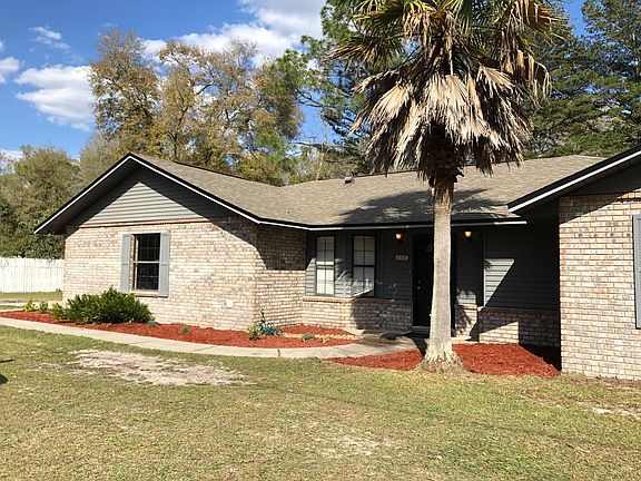 4th image of 157 SW Southwood Way