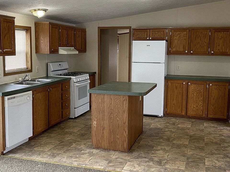 2nd image of 201 Blue Spruce Ln #201