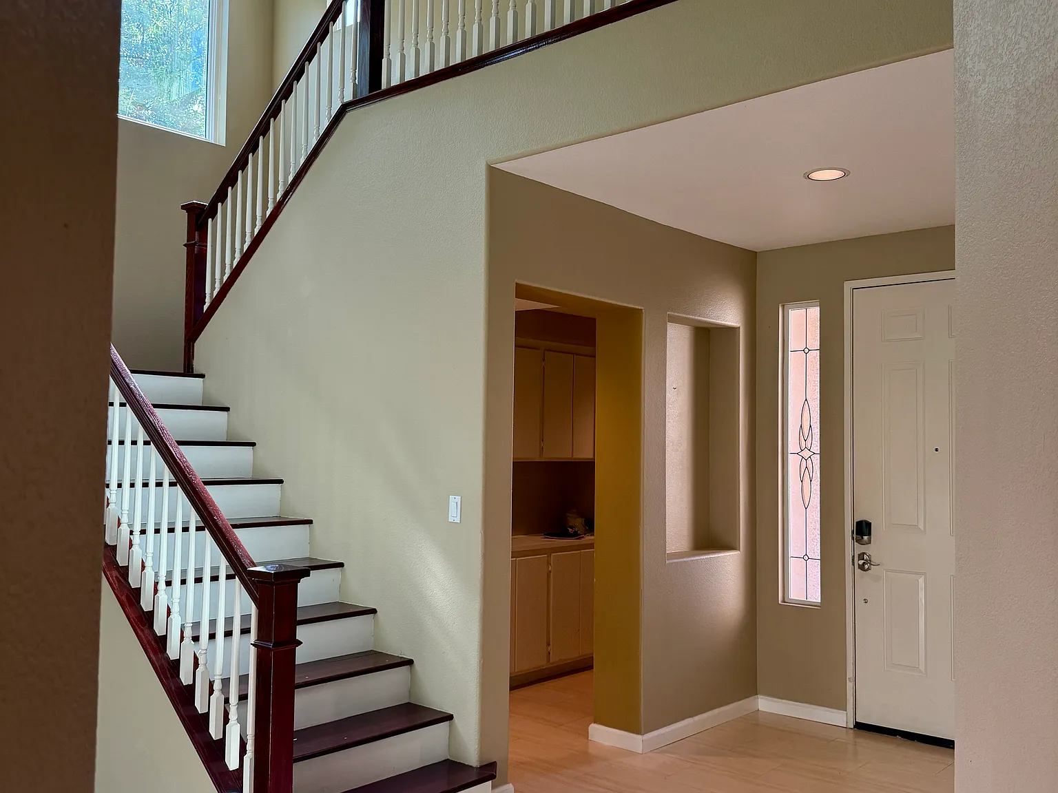 1902 Meeks Bay Dr — Photo 2
