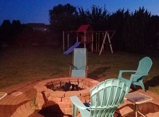 104 Eagleton Cir, Moyock, NC 27958