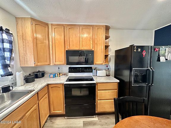 5th image of 3271 W Hualapai Dr