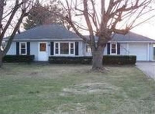 5962 Saint Joseph Ave, Stevensville, MI 49127