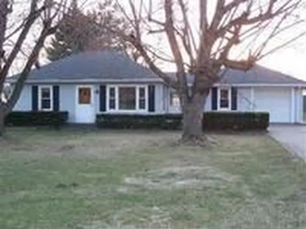 5962 Saint Joseph Ave, Stevensville, MI 49127