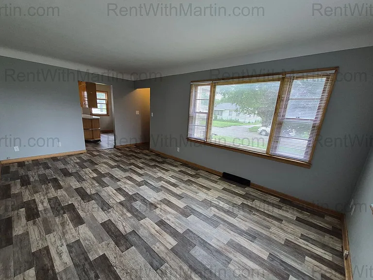 413 Hope Ave — Photo 3