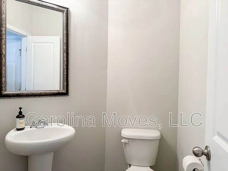 200 Northridge Ct — Photo 6