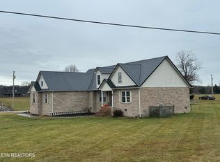 134 Julia Ln, Speedwell, TN 37870