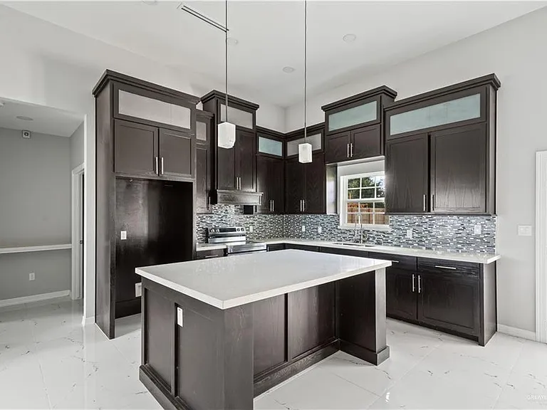 1401 Matilda Rose St — Photo 2