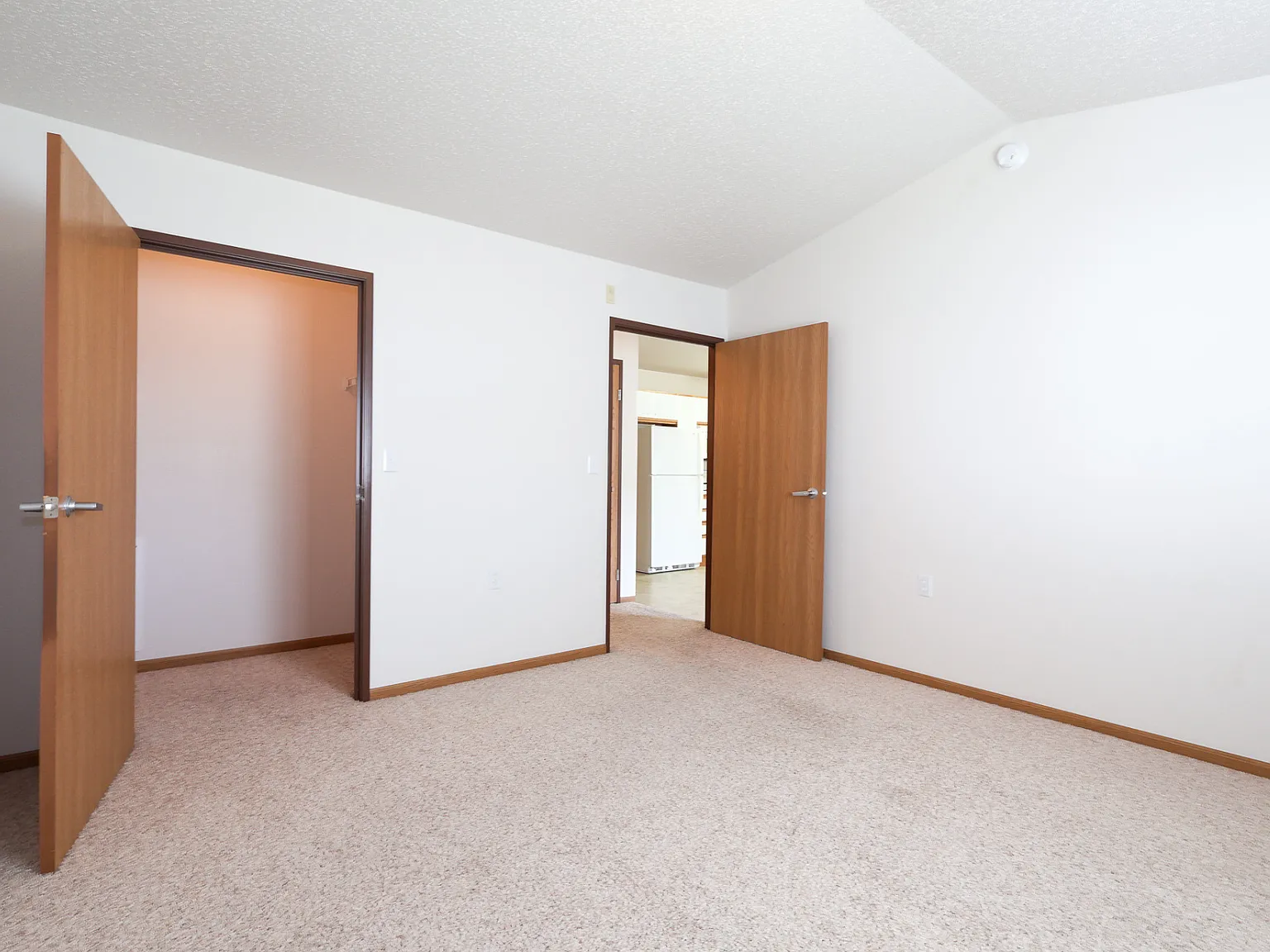Heritage Square 55+ Apartments — Photo 3