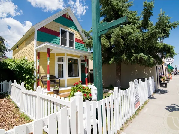 215 S Broadway Ave, Red Lodge, MT 59068