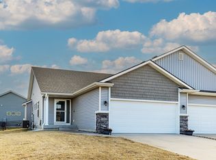 1903 NW Woodbury Dr, Ankeny, IA 50023