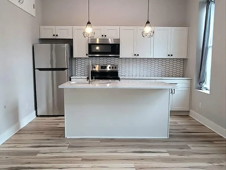 509 S Main St #B — Photo 2