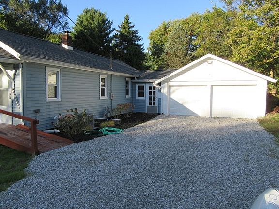 2nd image of 57433 Penny Ln