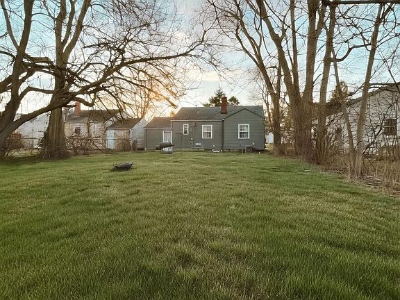 2nd image of 261 Lowell Rd