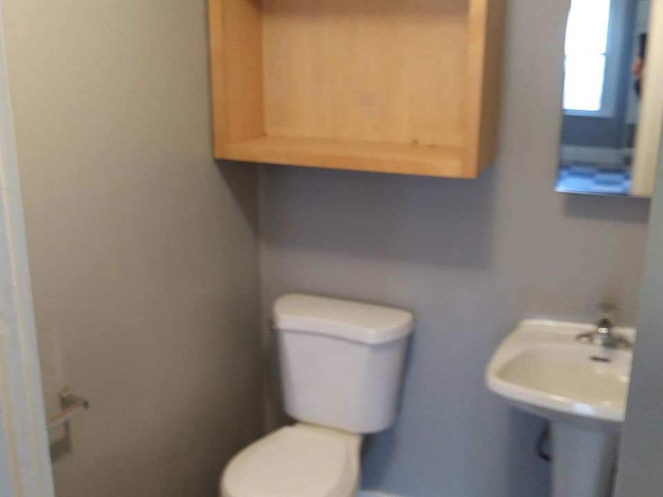 2nd image of 88 N Summer St