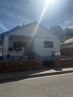 2nd image of 504 S Convent St