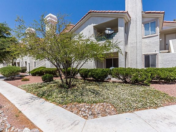 2nd image of 7905 Lago Vista Ln #Ut-104