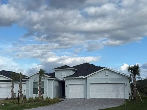 10481 Mineral Ct, North Fort Myers, FL 33917