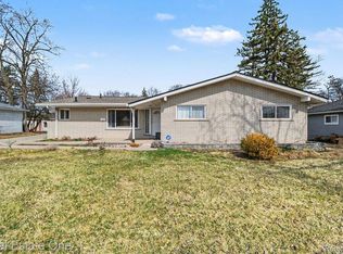 17670 New Hampshire Dr, Southfield, MI 48075