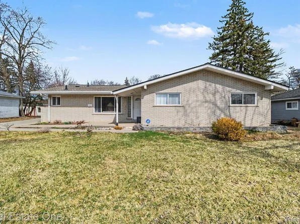 17670 New Hampshire Dr, Southfield, MI 48075