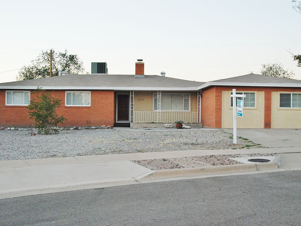 1st image of 2319 Pine Dr