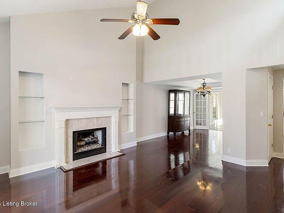3rd image of 5113 Silverton Ln