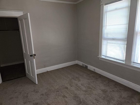 2nd image of 1117 E Bowman St