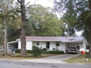 2834 Miltonia Ave, Marianna, FL 32448