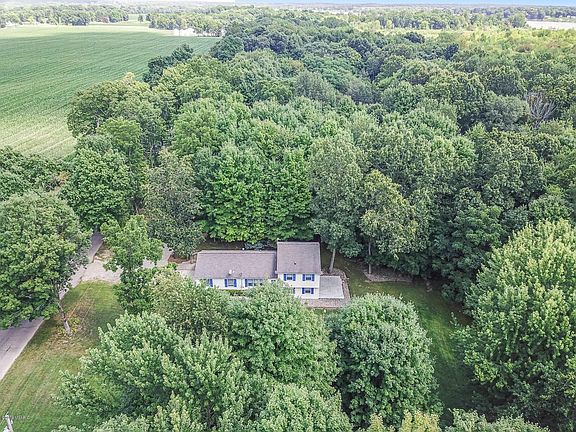 4th image of 23159 N Shore Dr