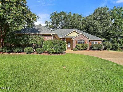 143 Navajo Cir, Clinton, MS, 39056