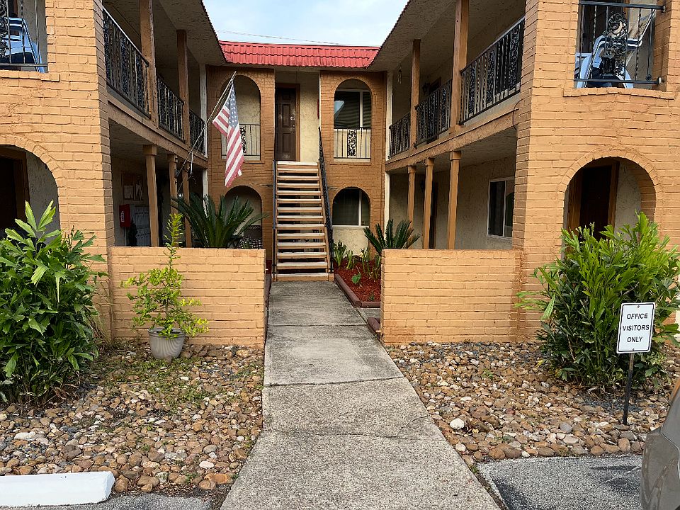 1st image of 15525 Blackhawk Blvd APT 13