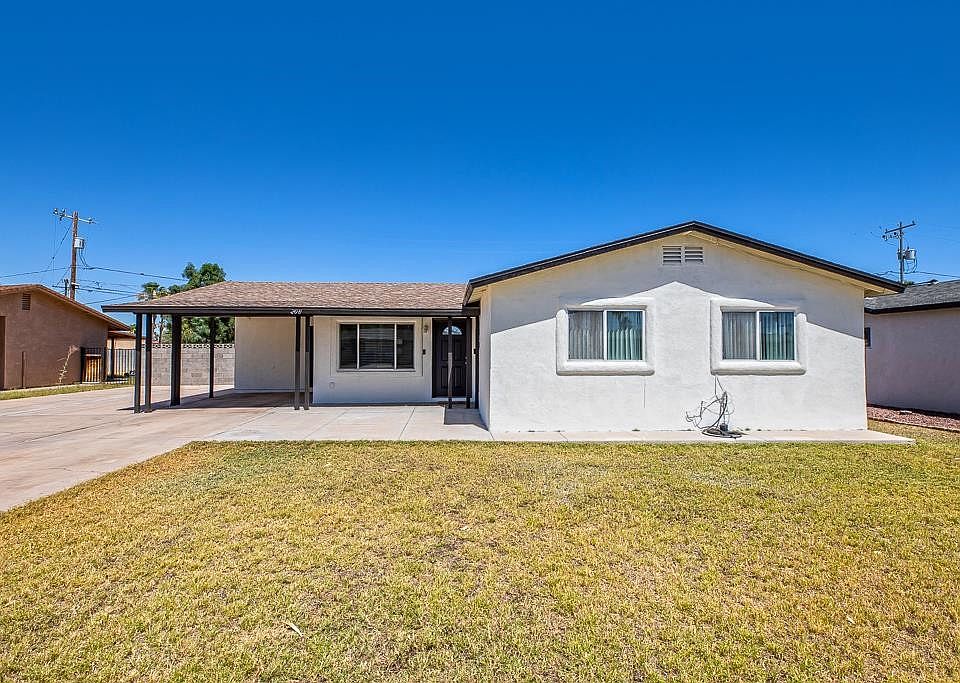 1st image of 208 E Palo Verde St
