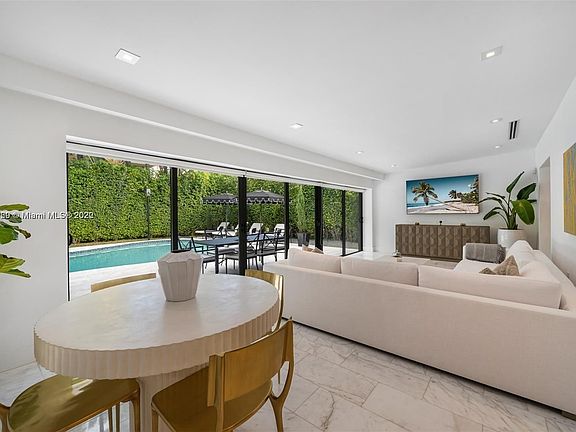 5th image of 5939 La Gorce Dr #0