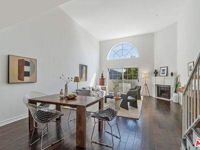 3743 S Canfield Ave APT 303, Los Angeles, CA, 90034