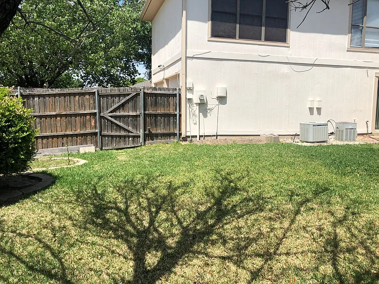 1002 Alameda Dr — Photo 29