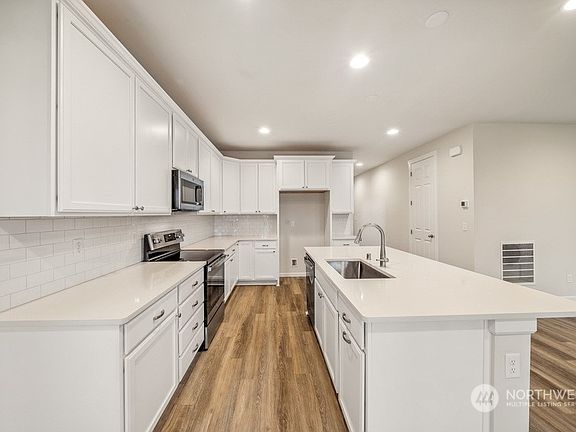 4th image of 10266 Chimes Place NW #17