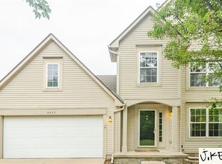 3477 Ashburnam Rd, Ann Arbor, MI 48105