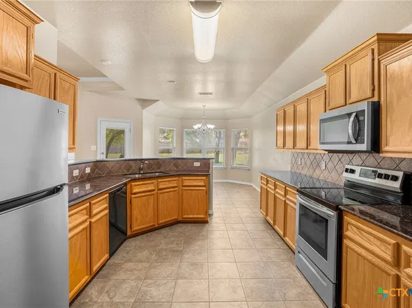 6208 Sulfur Spring Dr, Killeen, TX 76542