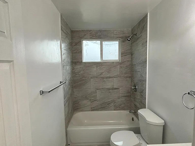 8633 Orchard Ave — Photo 20