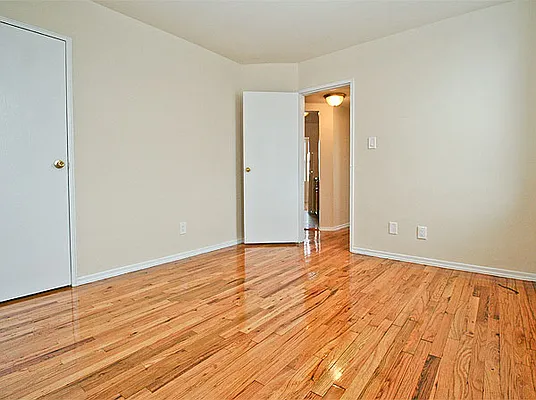Rented by SW Queens Mezzanine | media 13
