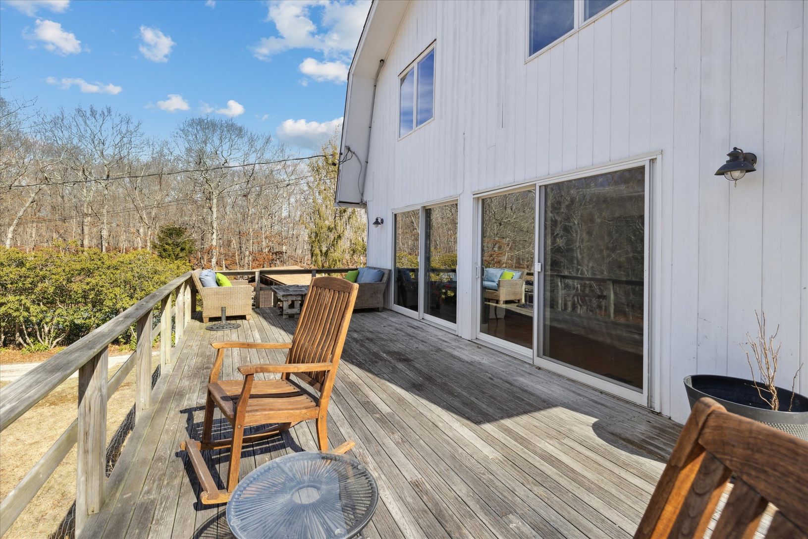  Outdoor Living Space