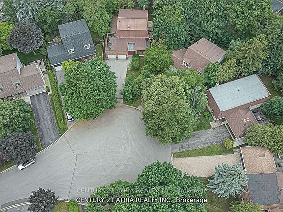 3rd image of 18 Hester Ct