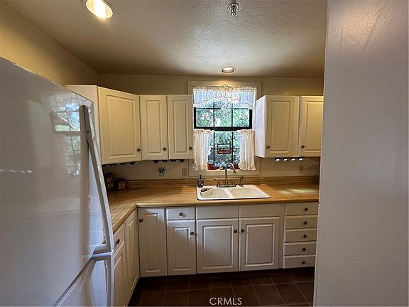 5th image of 9120 Torrey Pines Rd