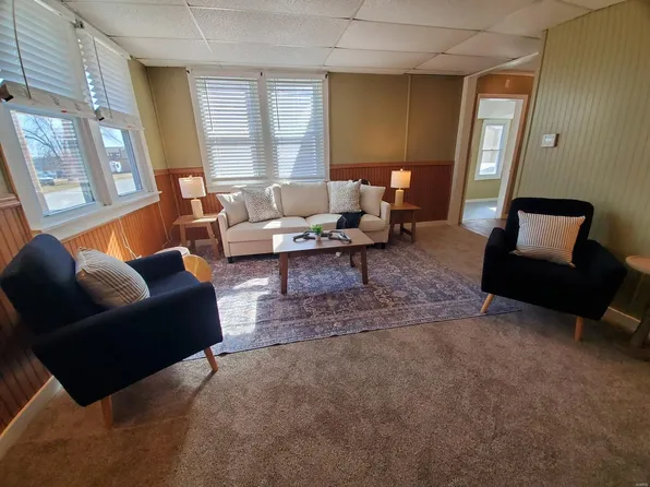 311 N Main St, La Grange, MO 63448